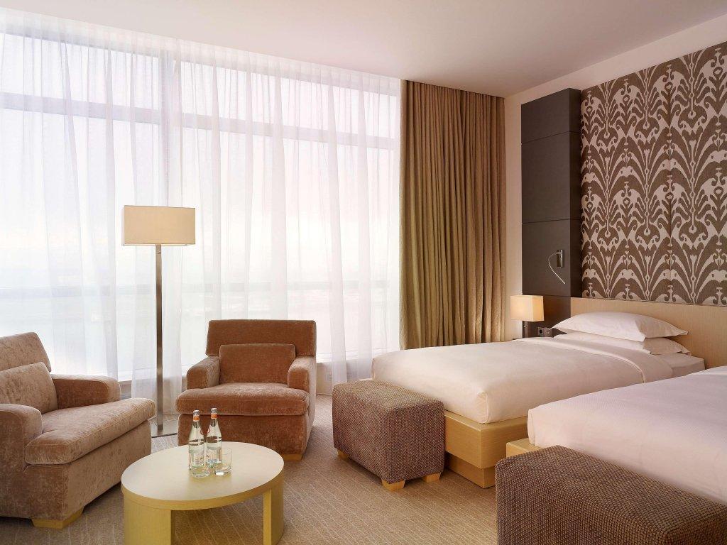 Hyatt Regency Dushanbe Exterior photo