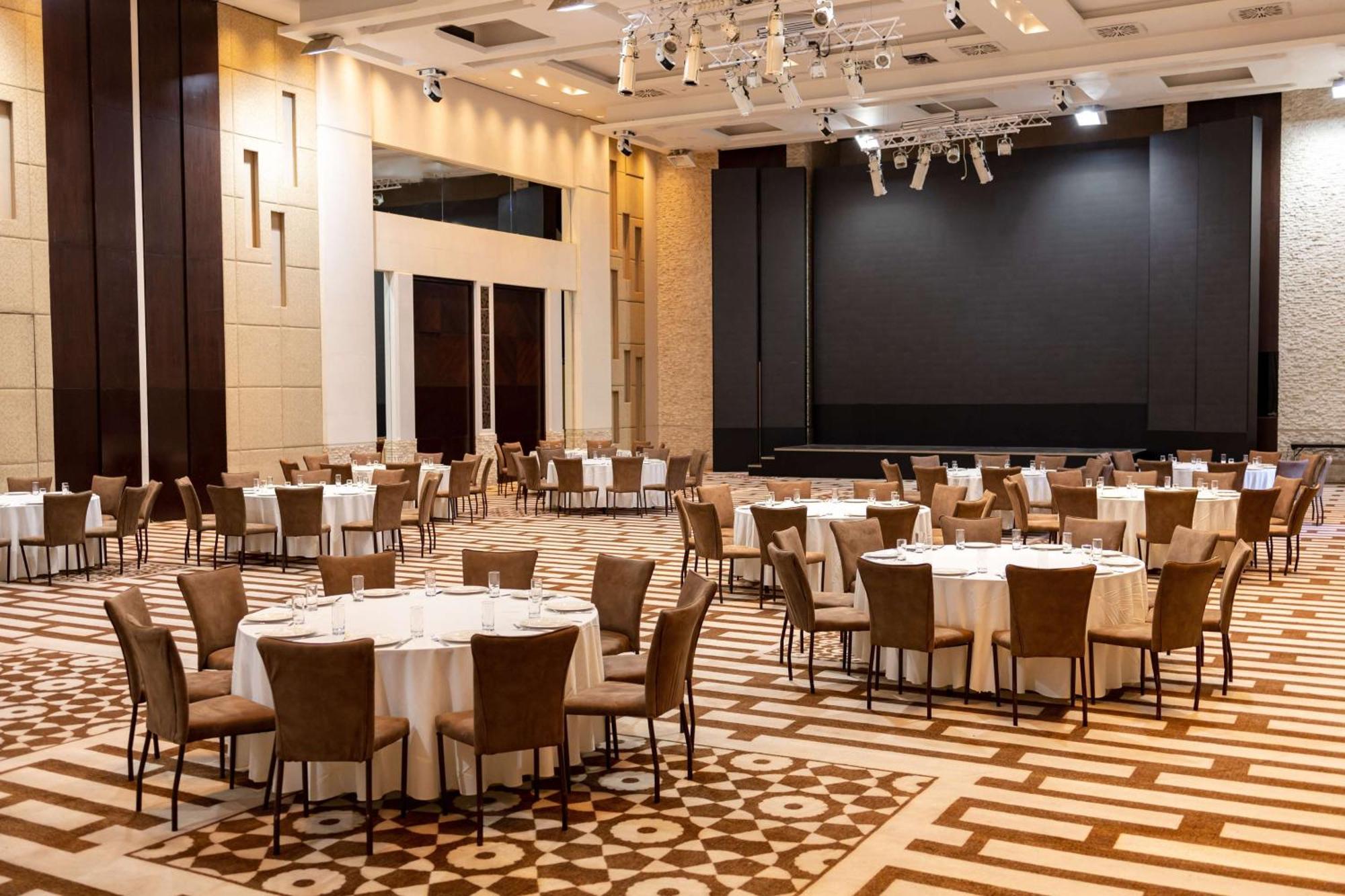 Hyatt Regency Dushanbe Exterior photo